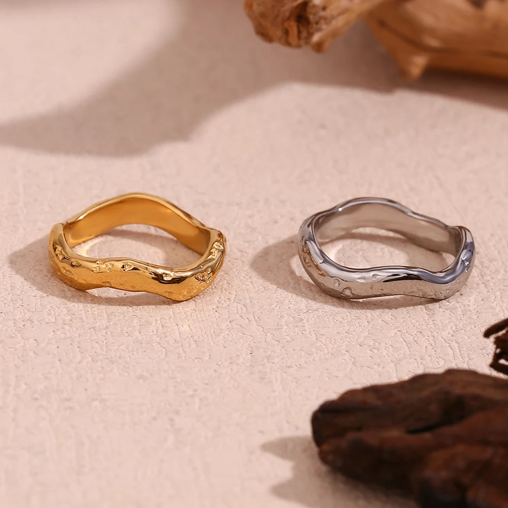 Wave Plain Ring